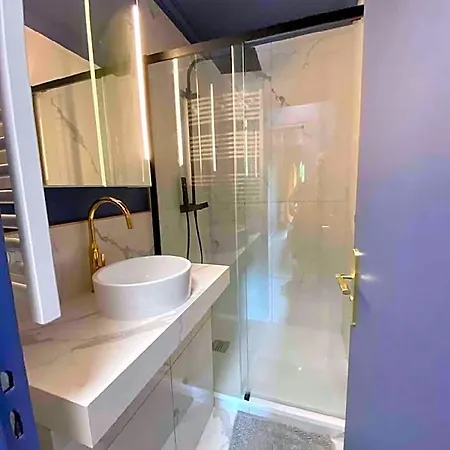 Luxury La Vie En Rose Jacuzzi Terrasse Parking Appartement *